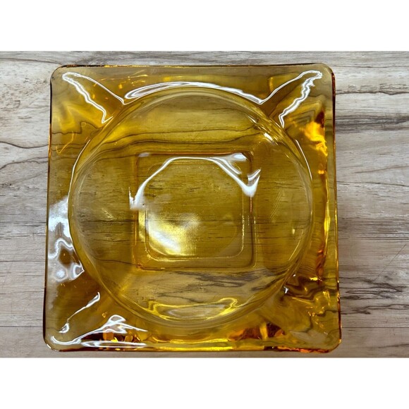 Vintage Amber Glass 4.5 Inch Square Cigarette Ashtarys Set Of 2 - Picture 5 of 8